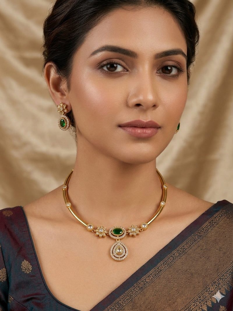 BRASS NECKLESS