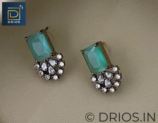 Drio's Brass Elegance Necklace
