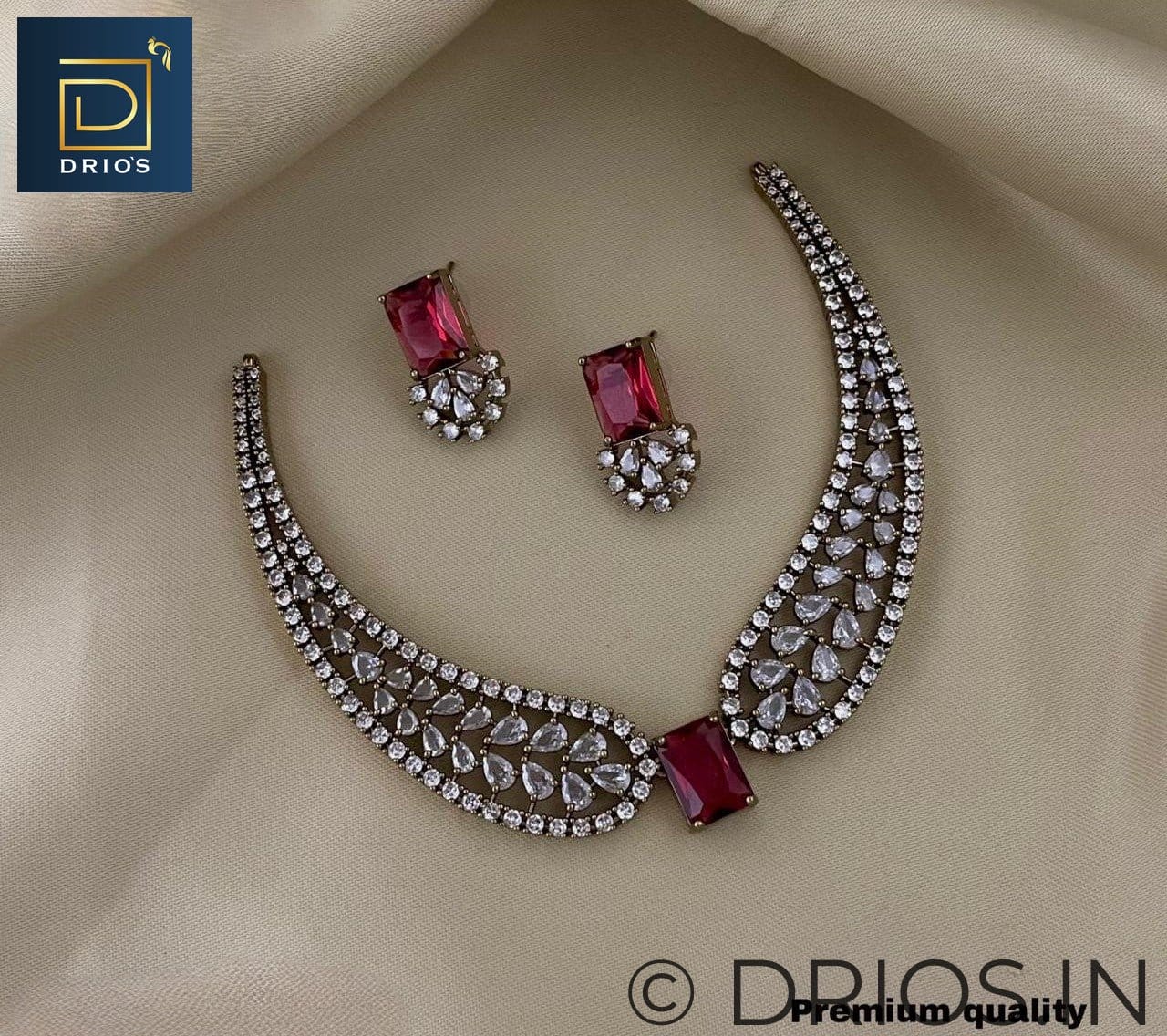 Drio's Brass Elegance Necklace