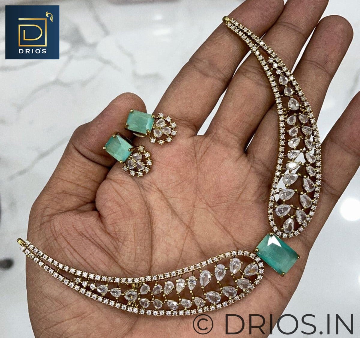 Drio's Brass Elegance Necklace