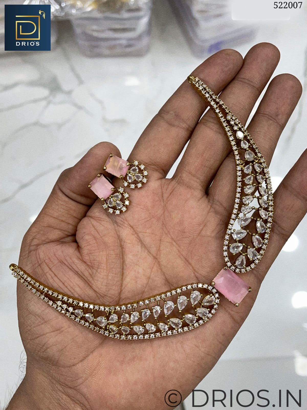 Drio's Brass Elegance Necklace