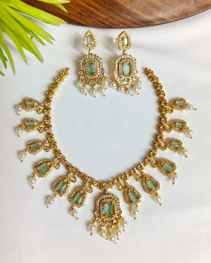 Necklace set