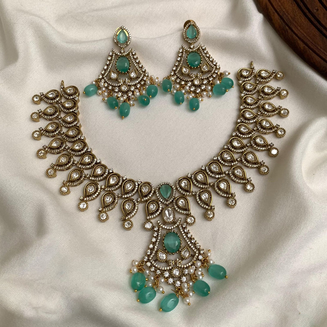 Eshwari Necklace