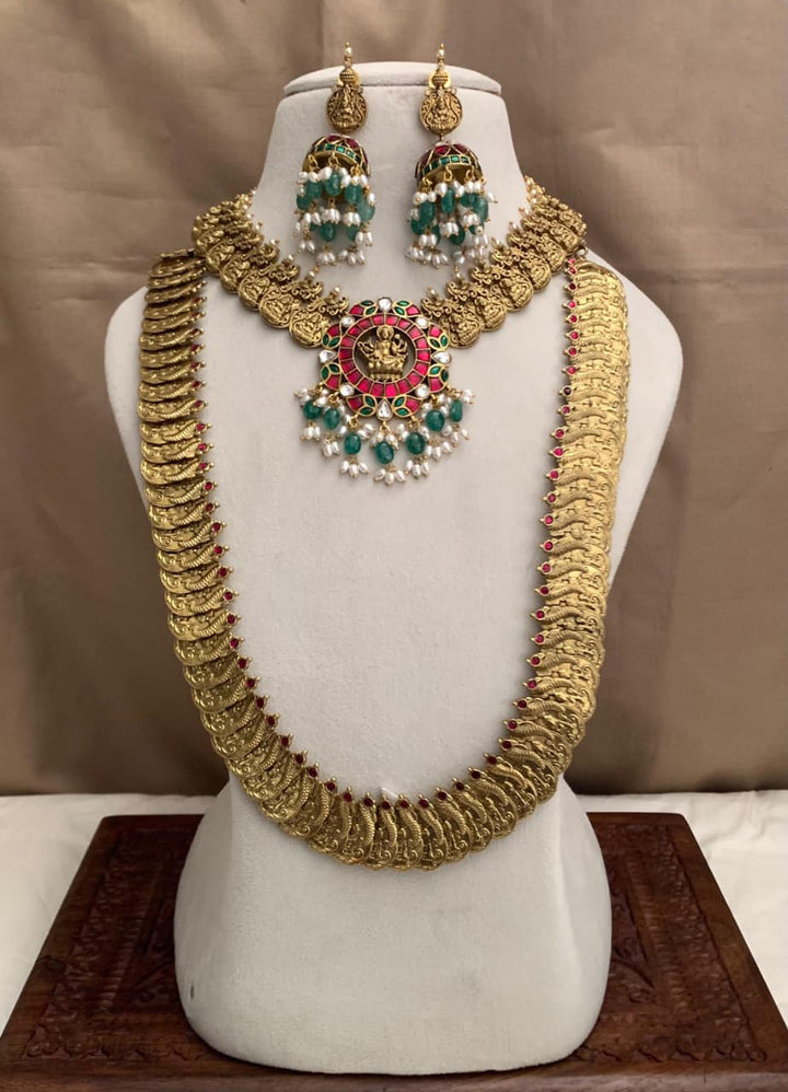 Traditional Kasu Haram and Neckless