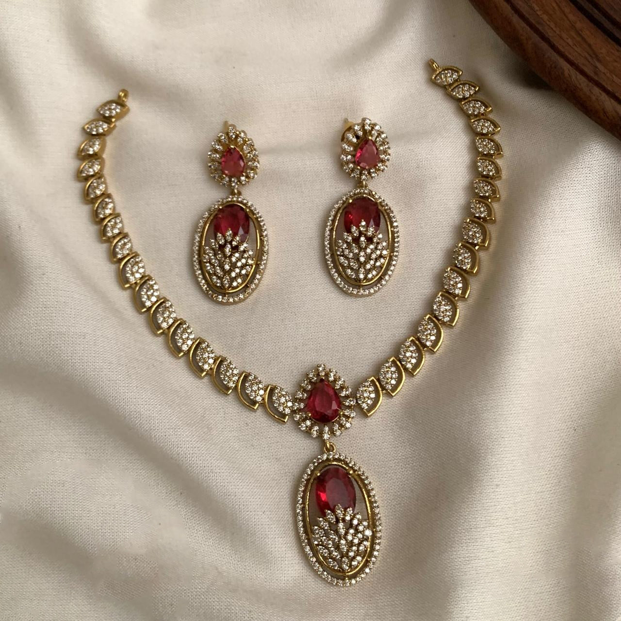 Elaris Set