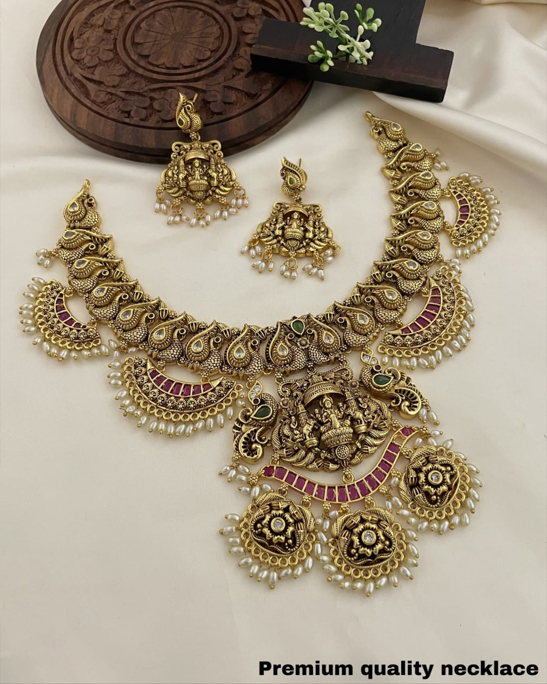 Lakshmi Vaibhavam Necklace Set