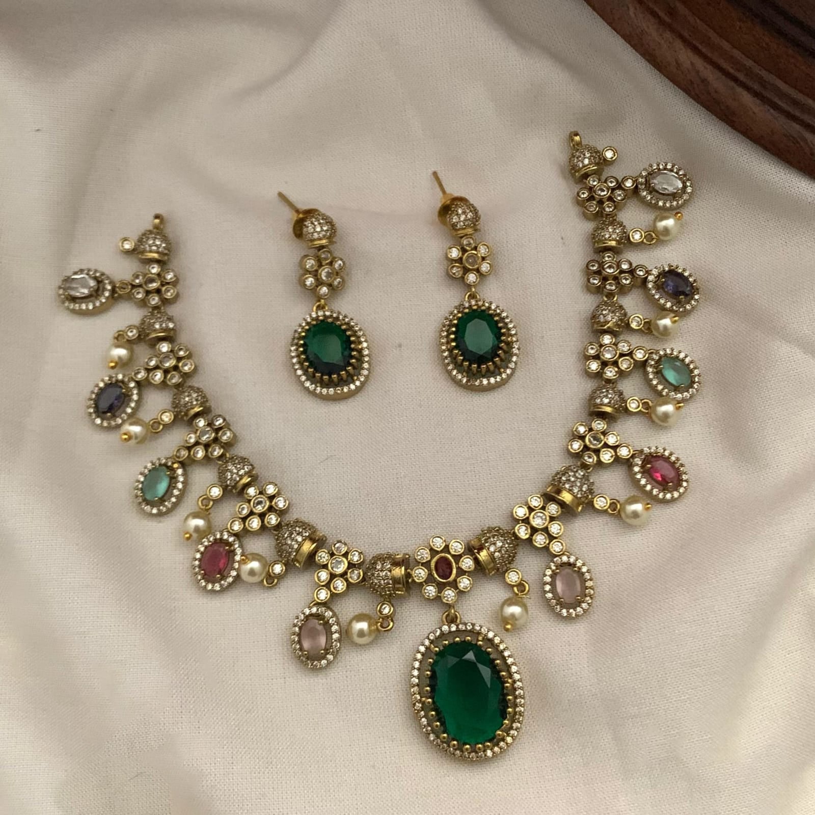 Samaira Necklace