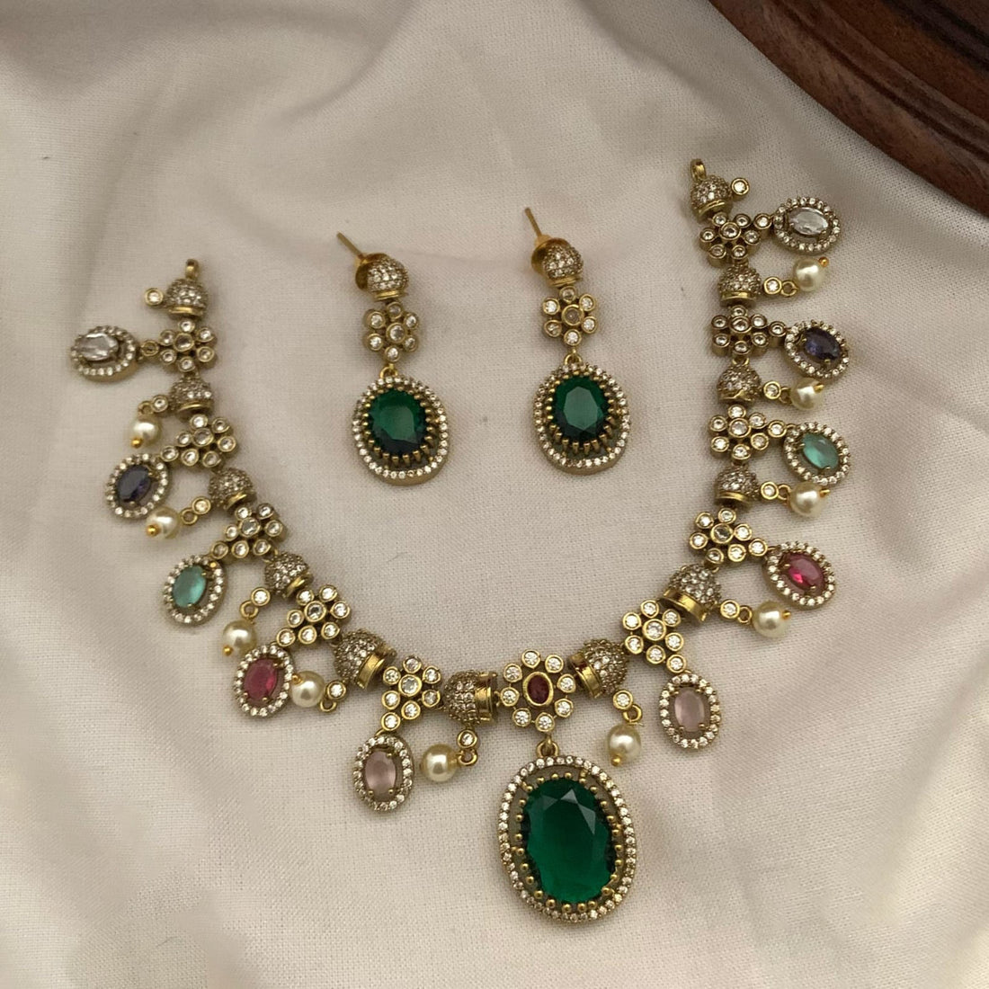 Samaira Necklace