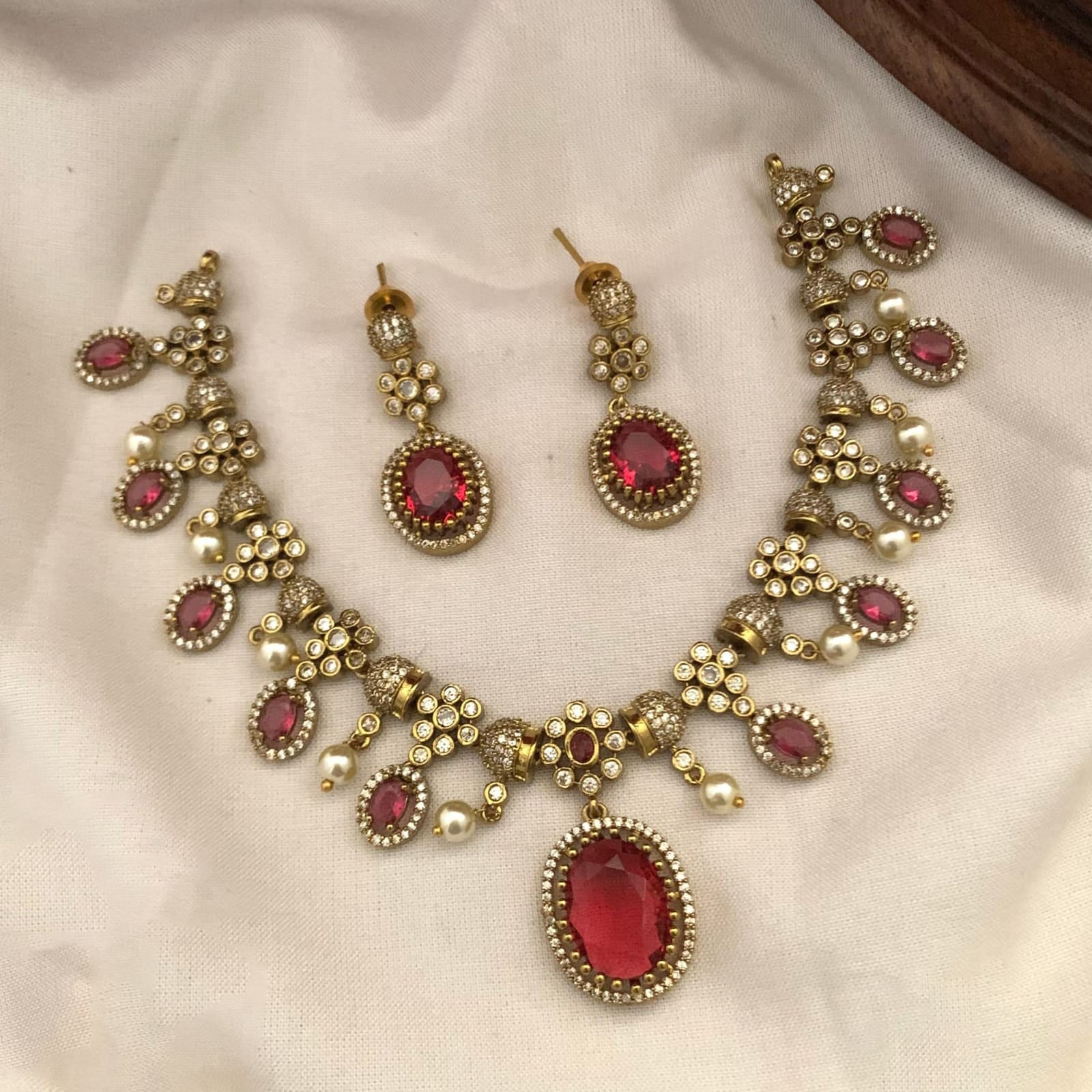 Samaira Necklace