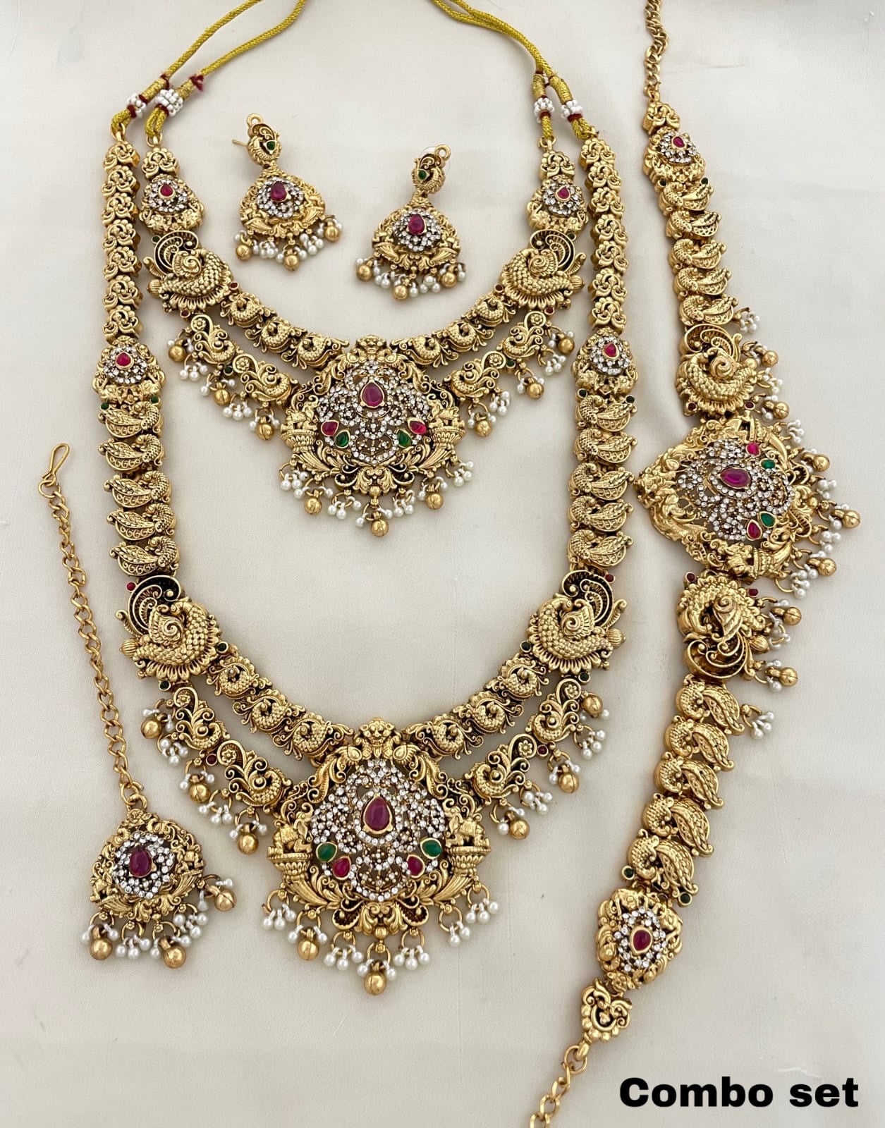 Royal Charm Set