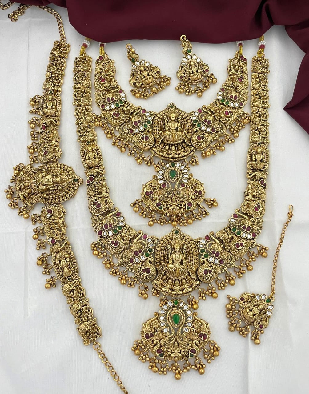 Royal Charm Set