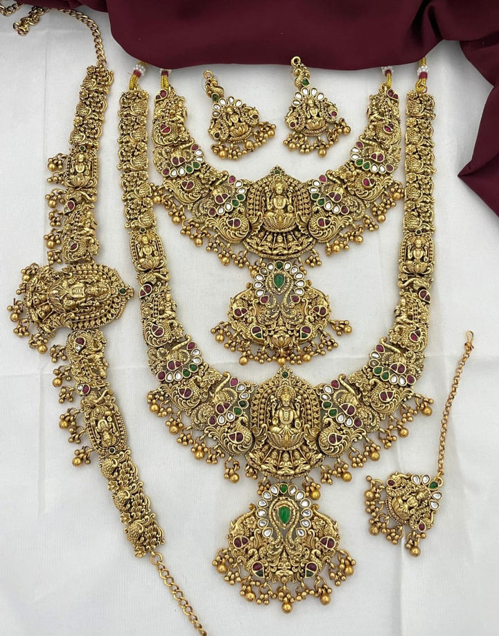 Royal Charm Set