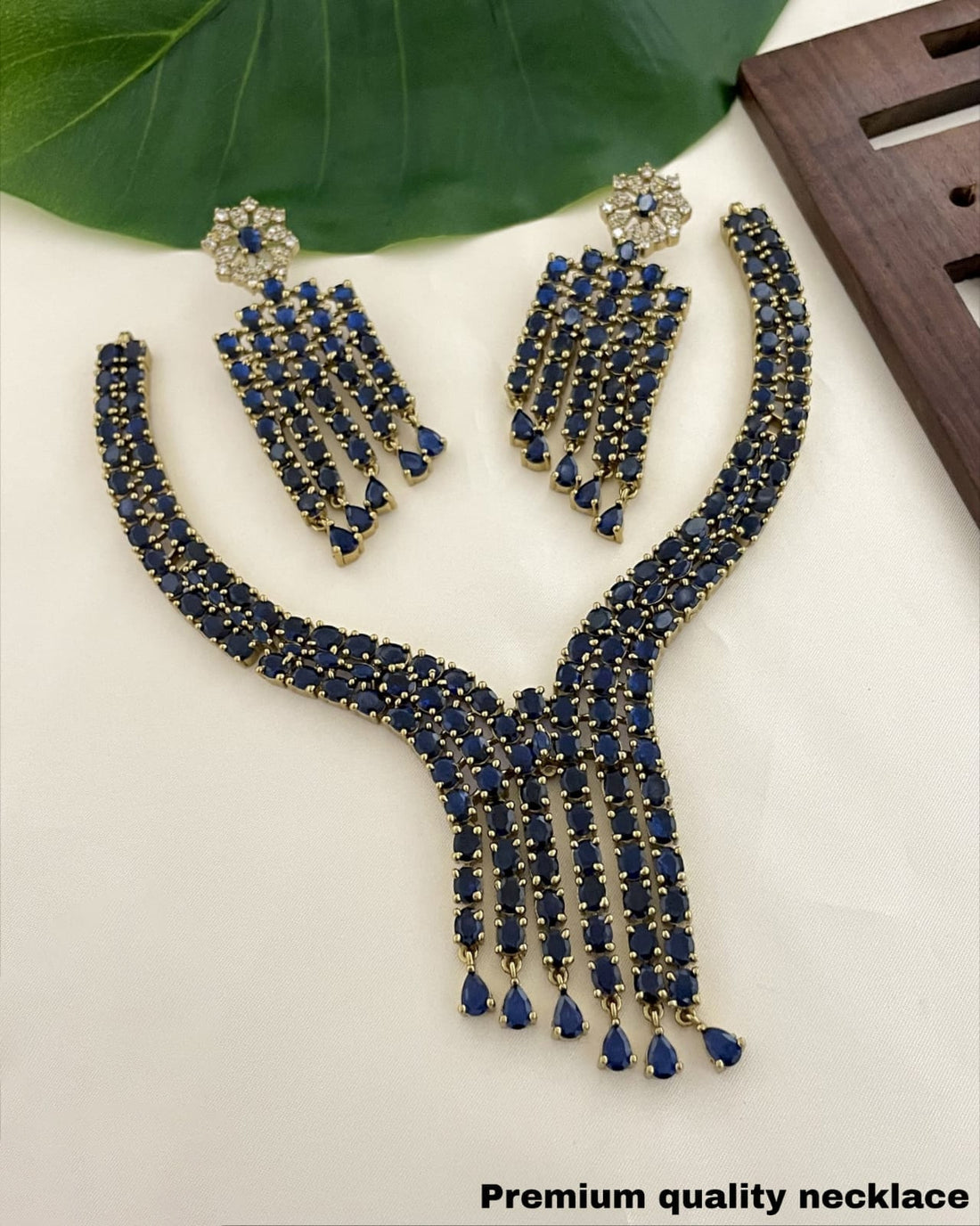 Royal Western Necklace