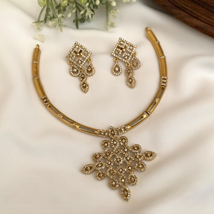 Swarna Rangoli Necklace