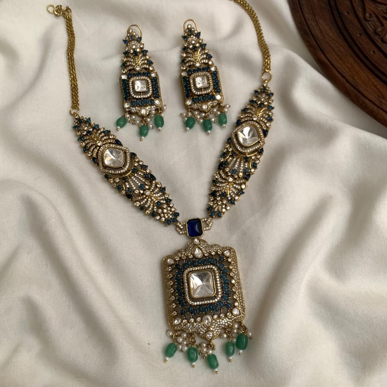 Classic Polki Necklace Set