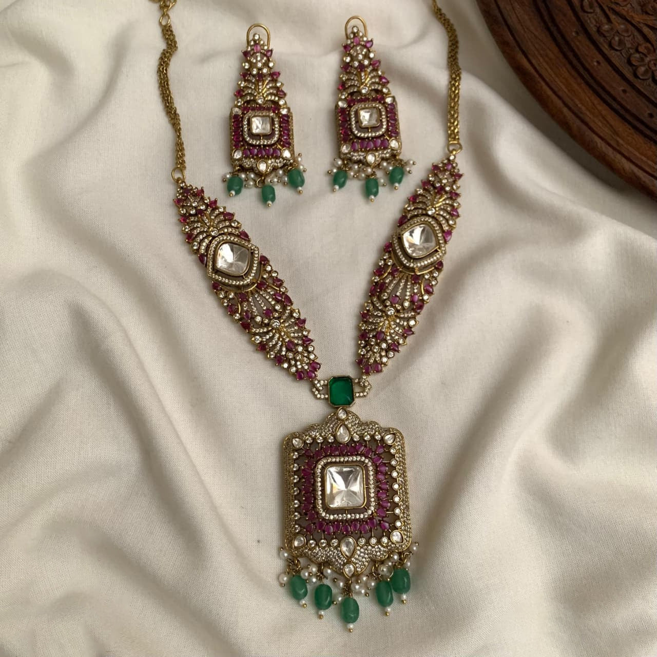 Classic Polki Necklace Set