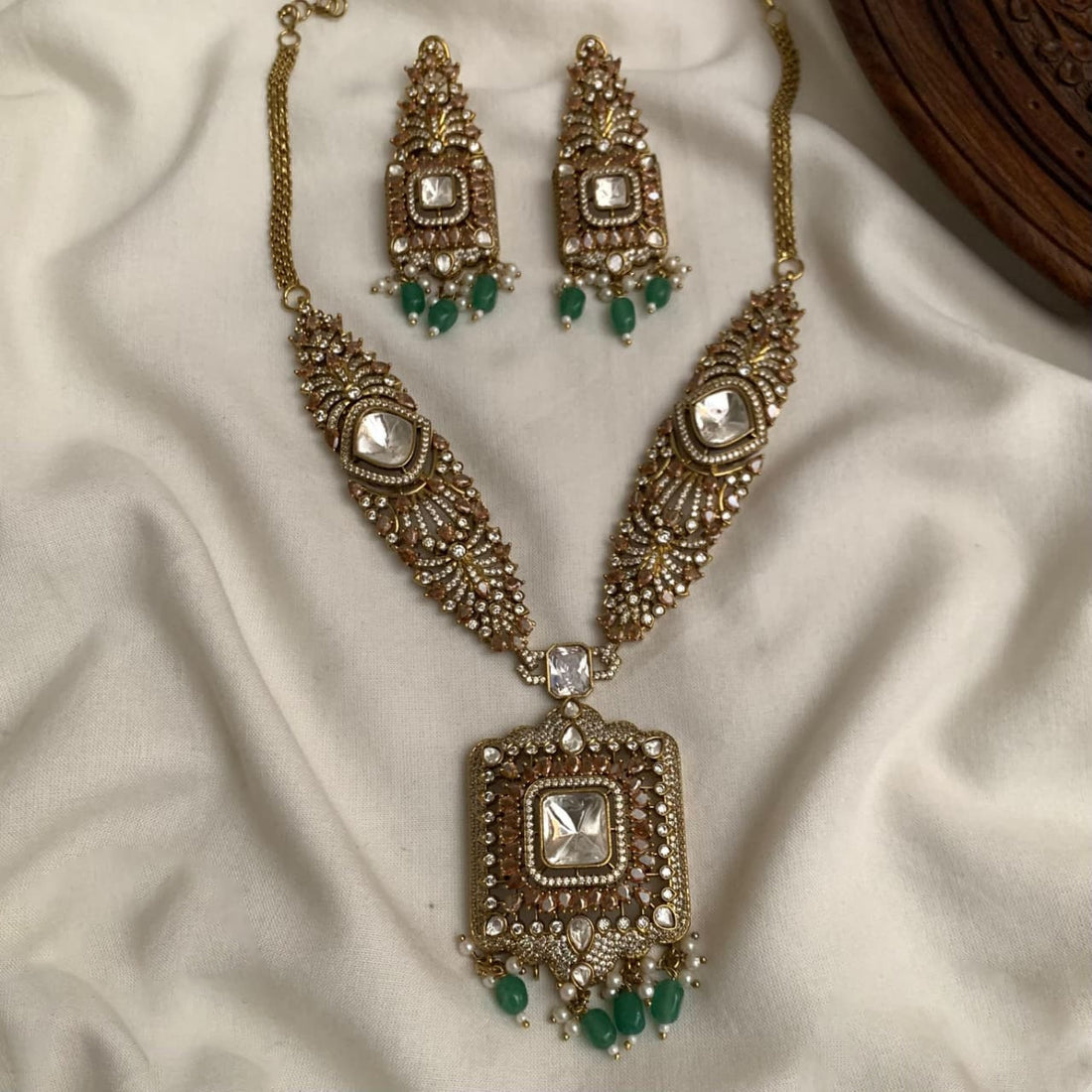 Classic Polki Necklace Set