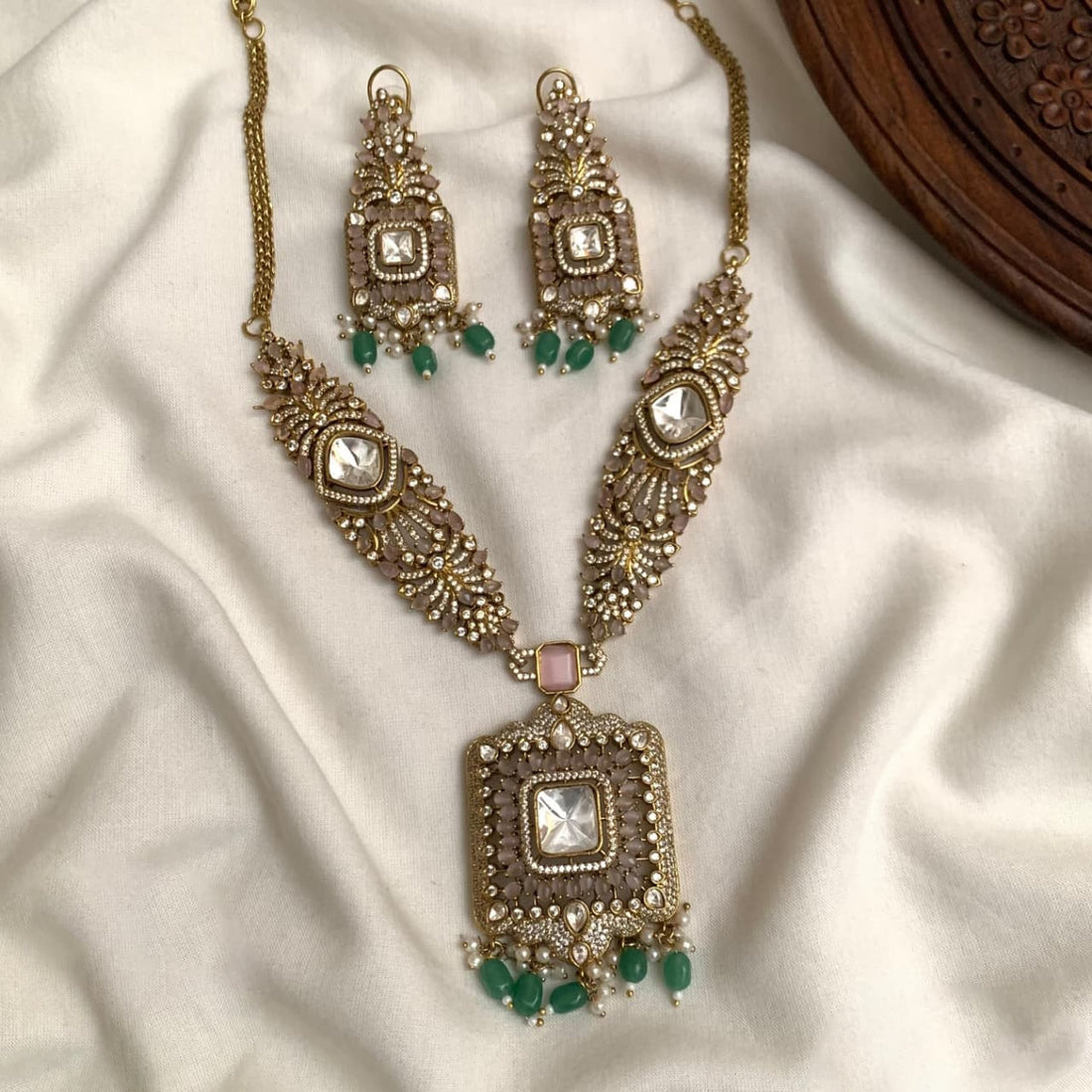 Classic Polki Necklace Set
