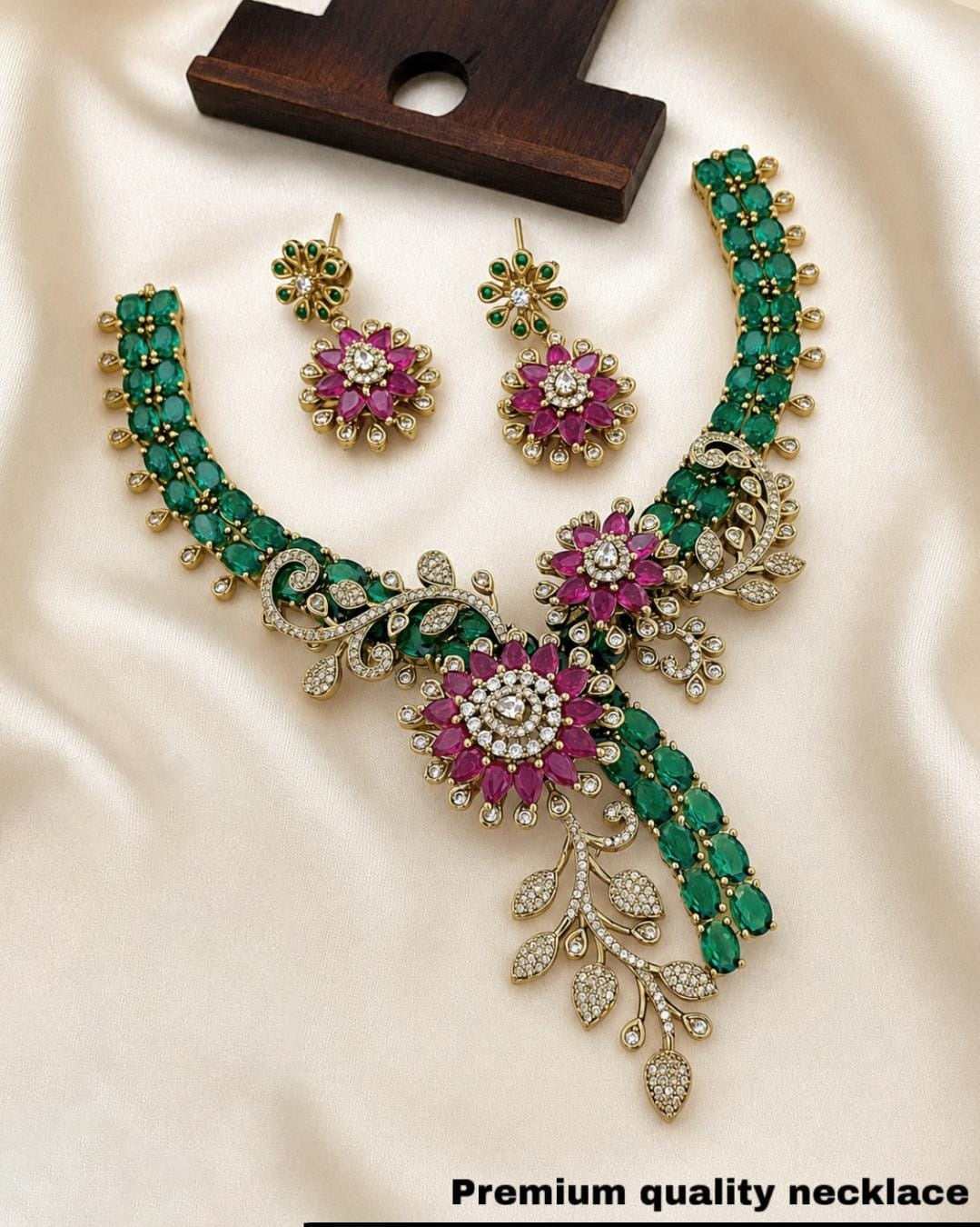Alora Necklace