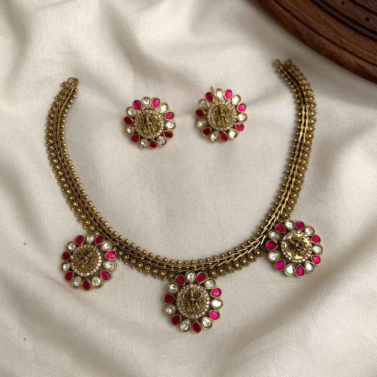 Grand Heritage Necklace