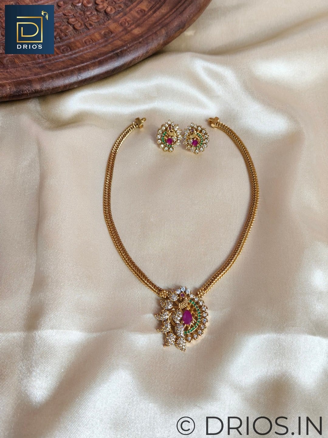 Brass jewellery set