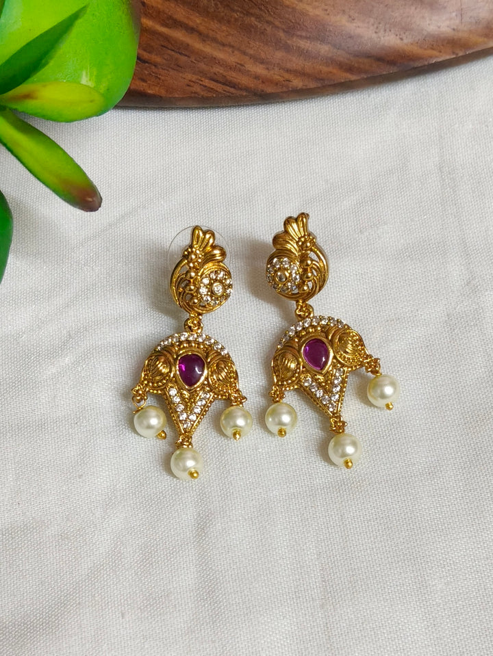 BRASS NECKLESS