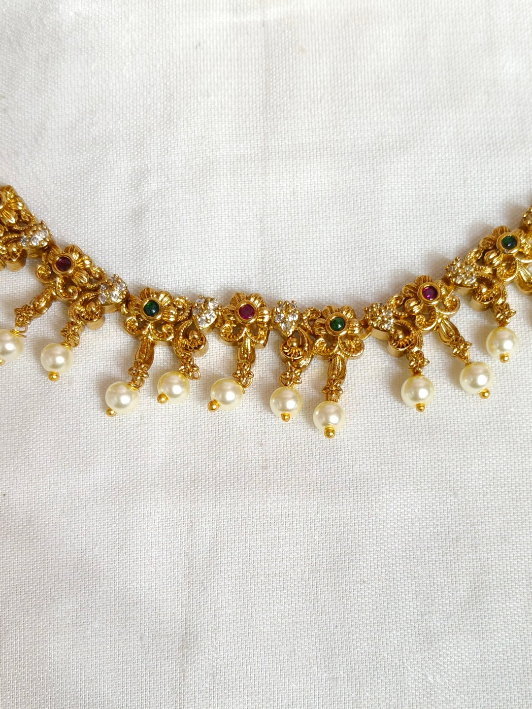 BRASS NECKLESS