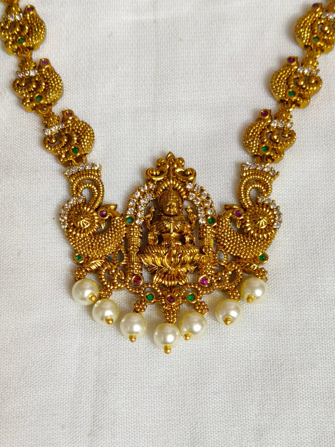 BRASS NECKLESS