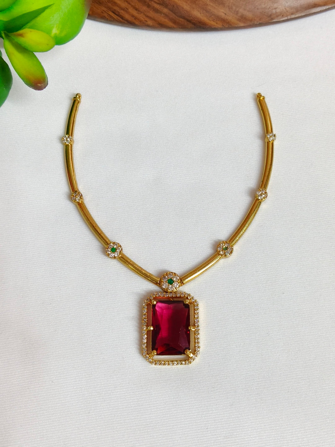 Brass neckless