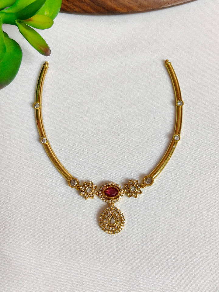 BRASS NECKLESS