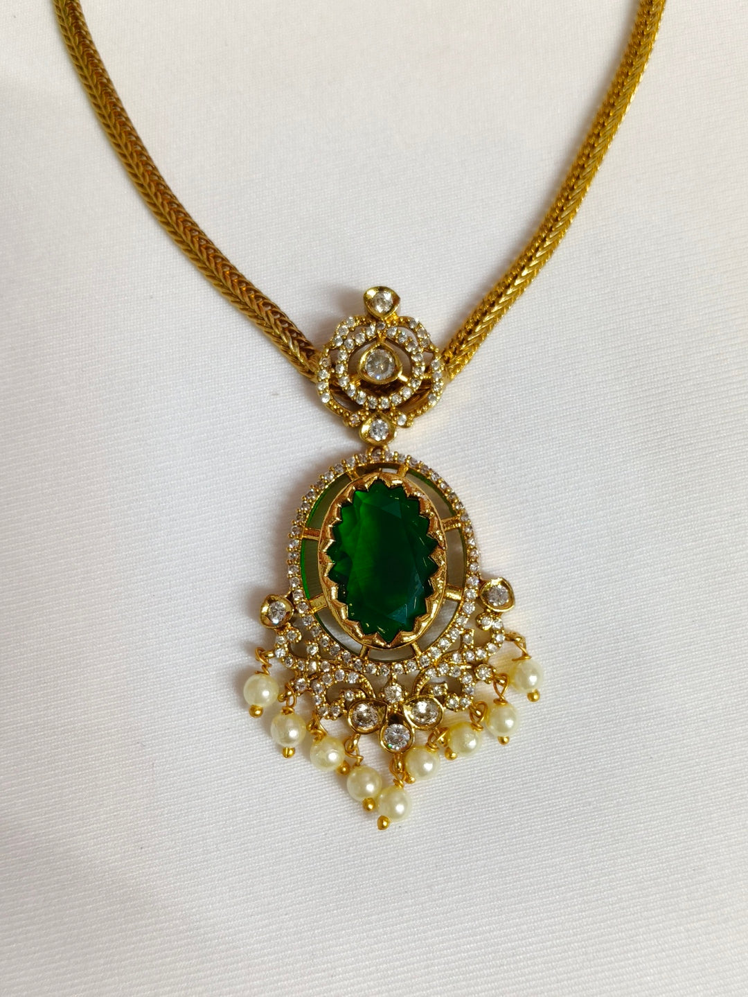 BRASS NECKLESS