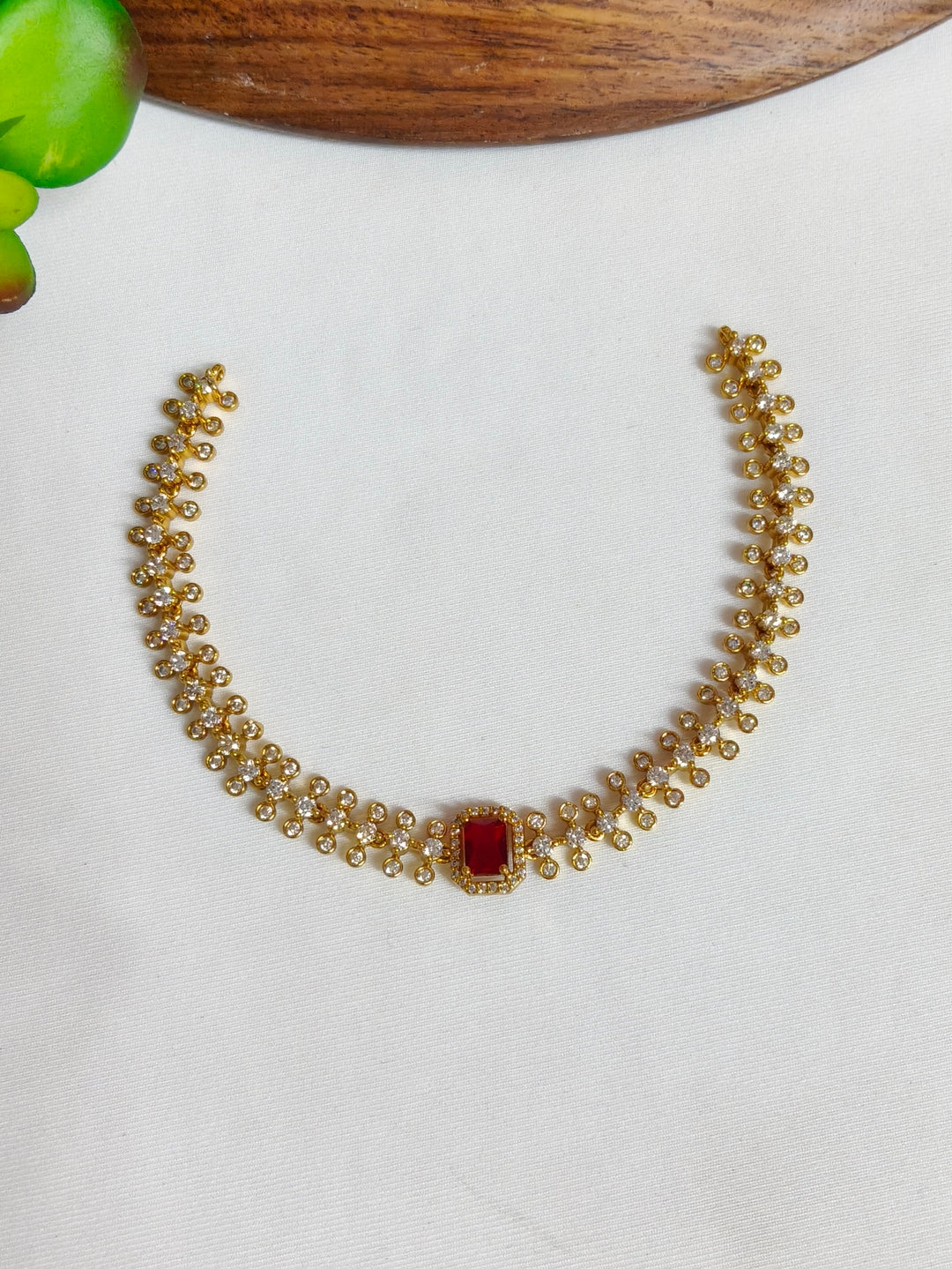 JEWELLERY NECKLESS