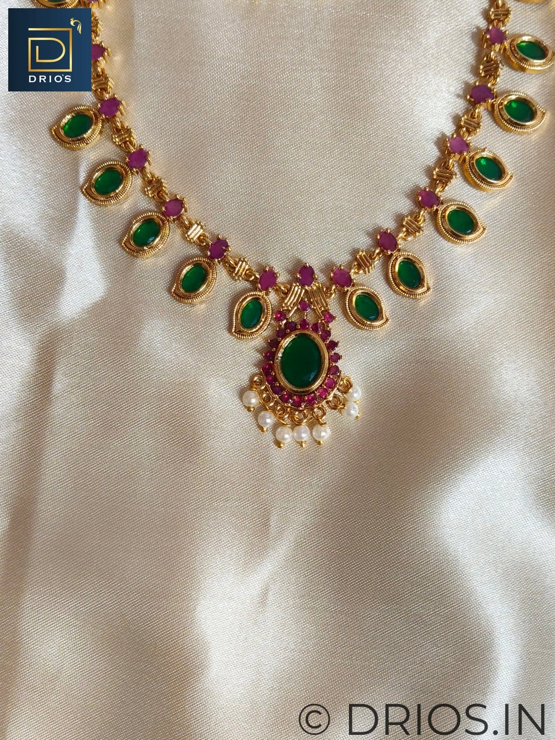 Brass jewellery set