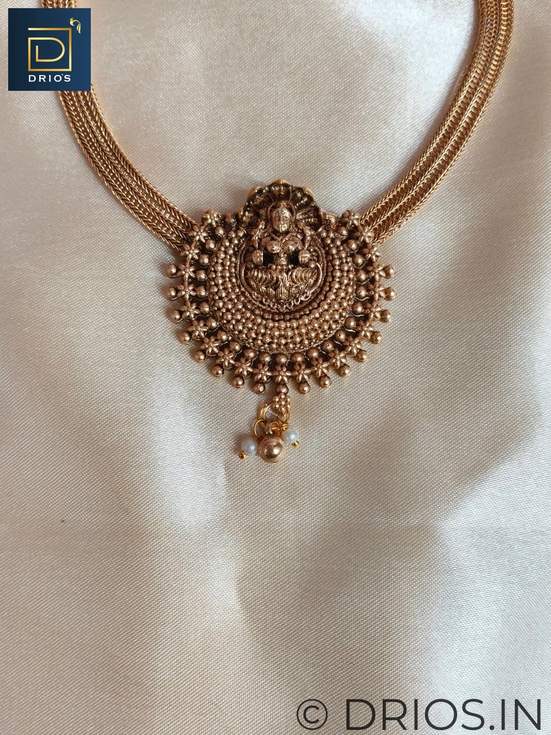 Brass jewellery set