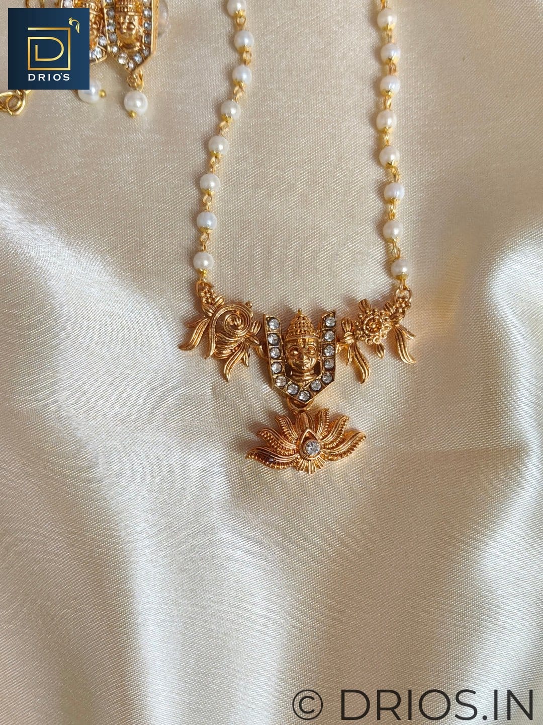 Brass jewellery set
