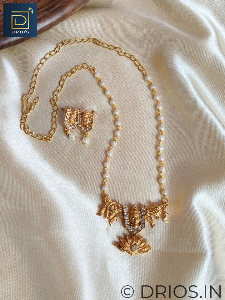 Brass jewellery set