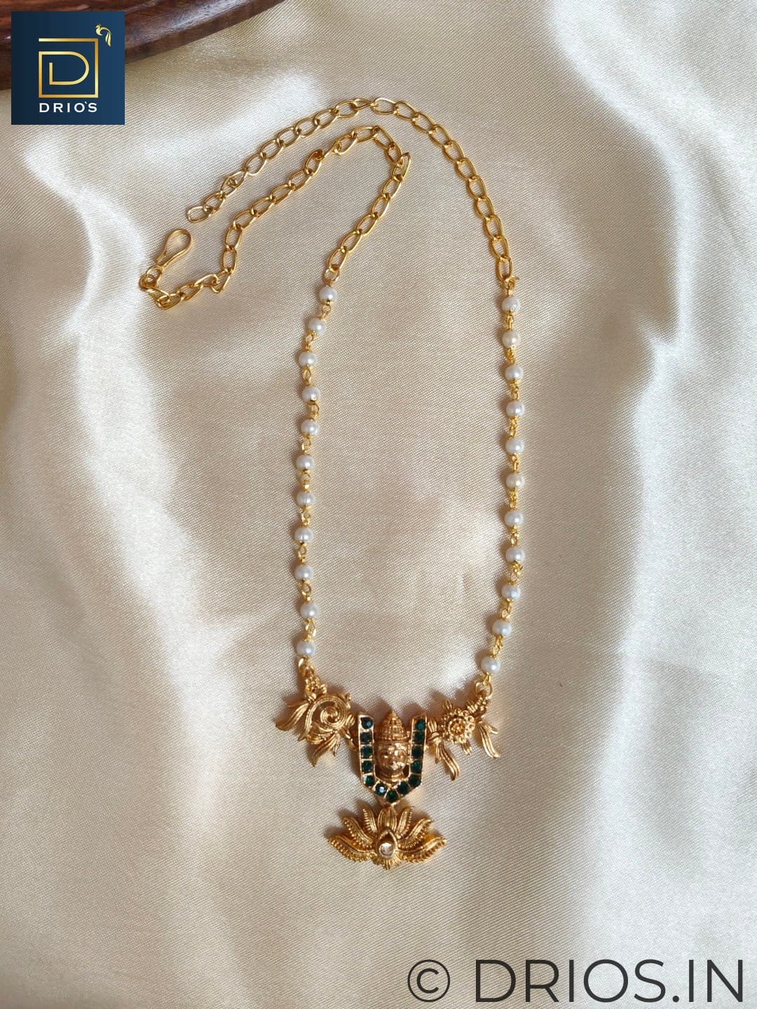 Brass jewellery set