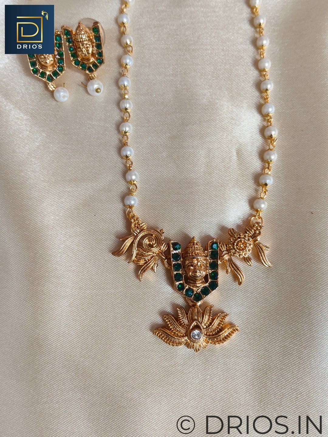 Brass jewellery set