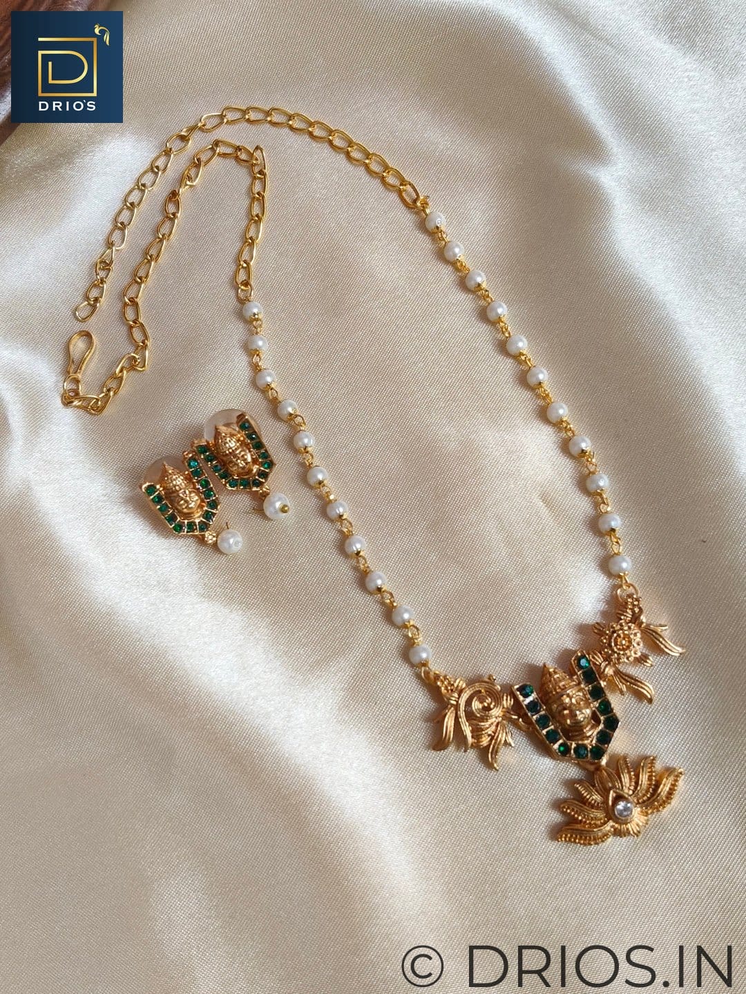 Brass jewellery set