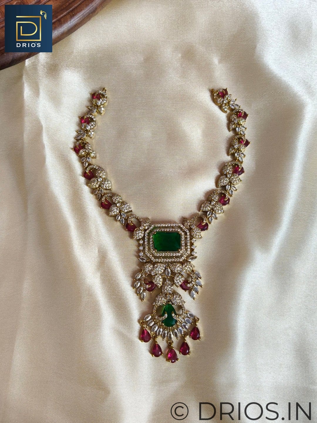 Brass jewellery set
