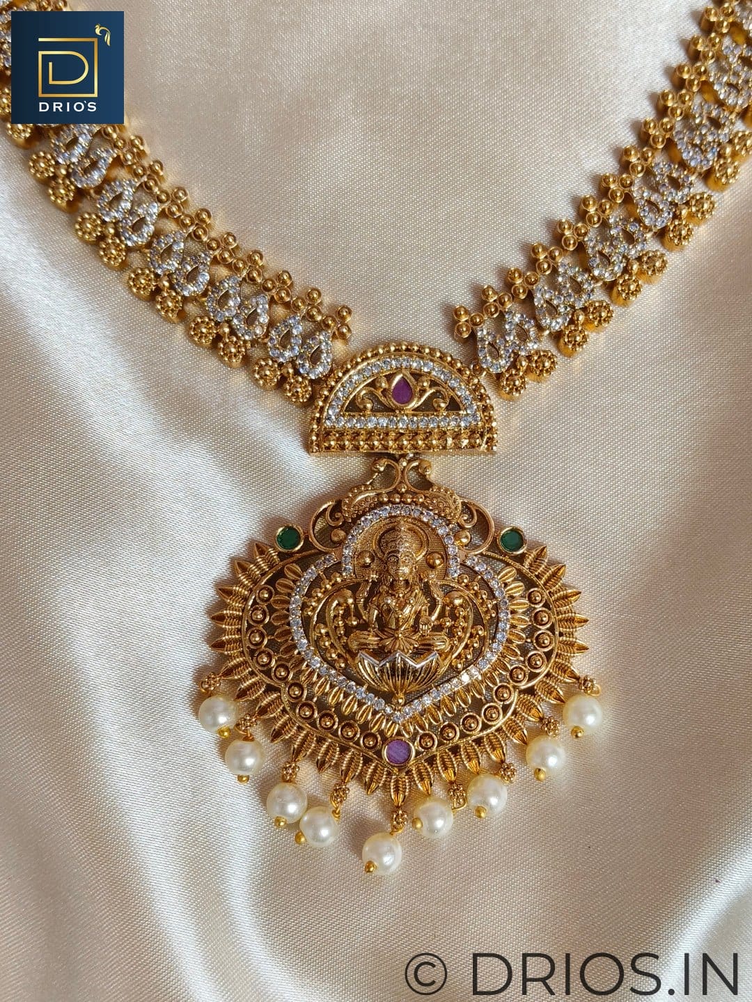 Brass jewellery set