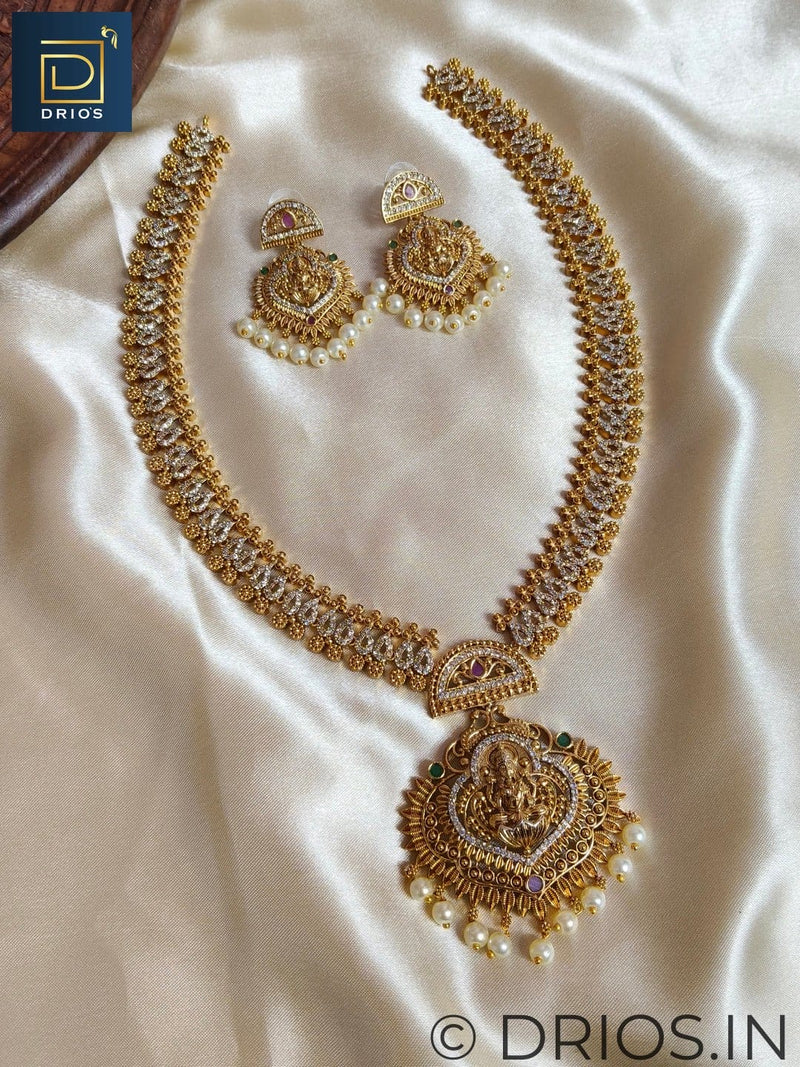 Brass jewellery set