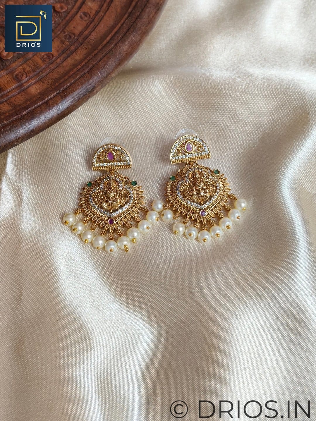 Brass jewellery set