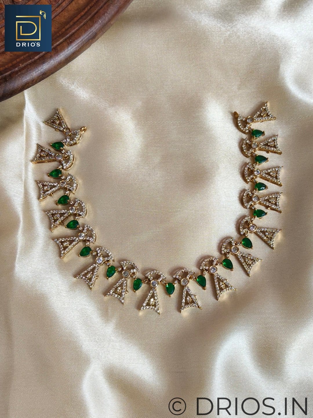 Brass jewellery set
