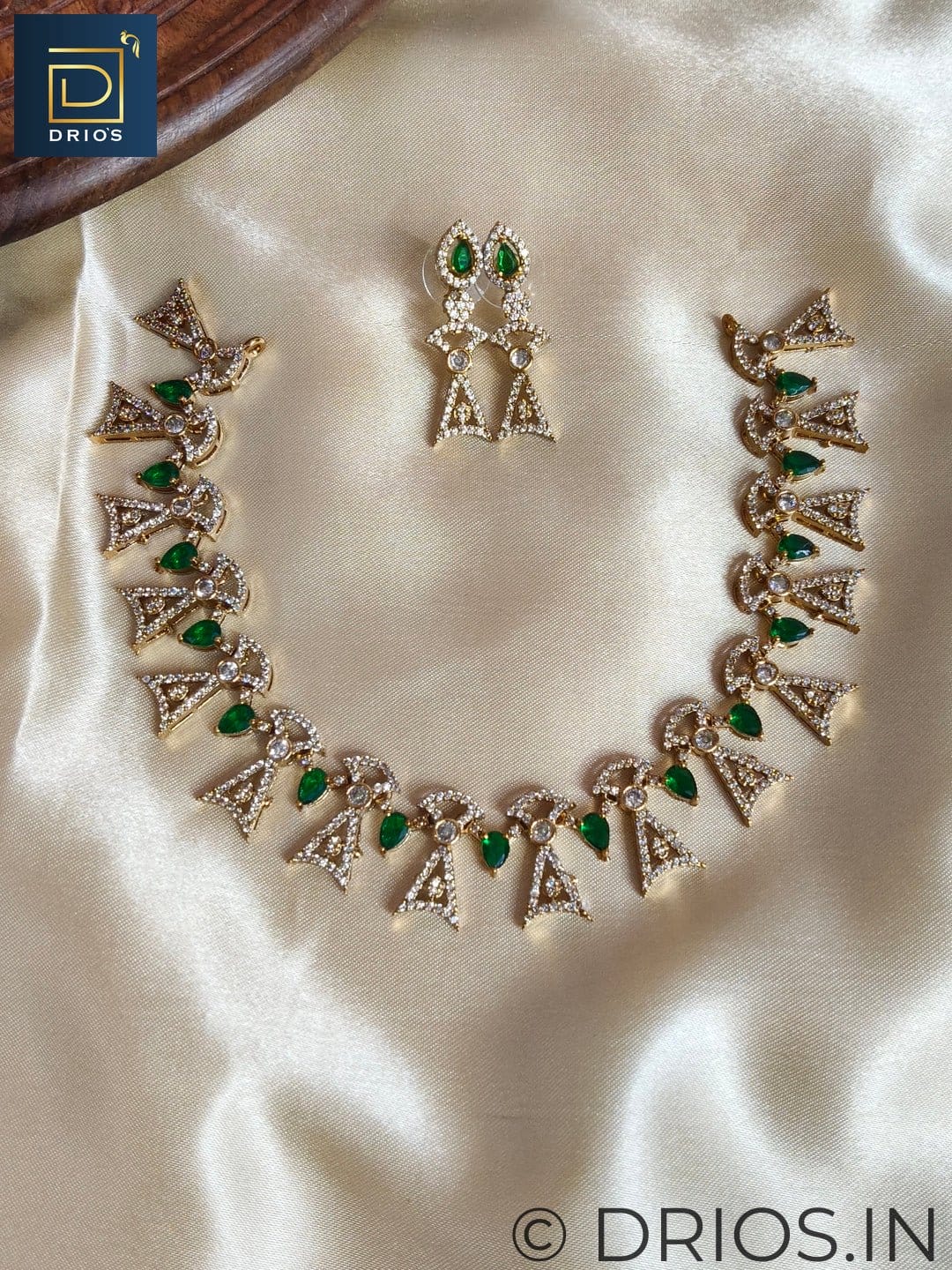 Brass jewellery set
