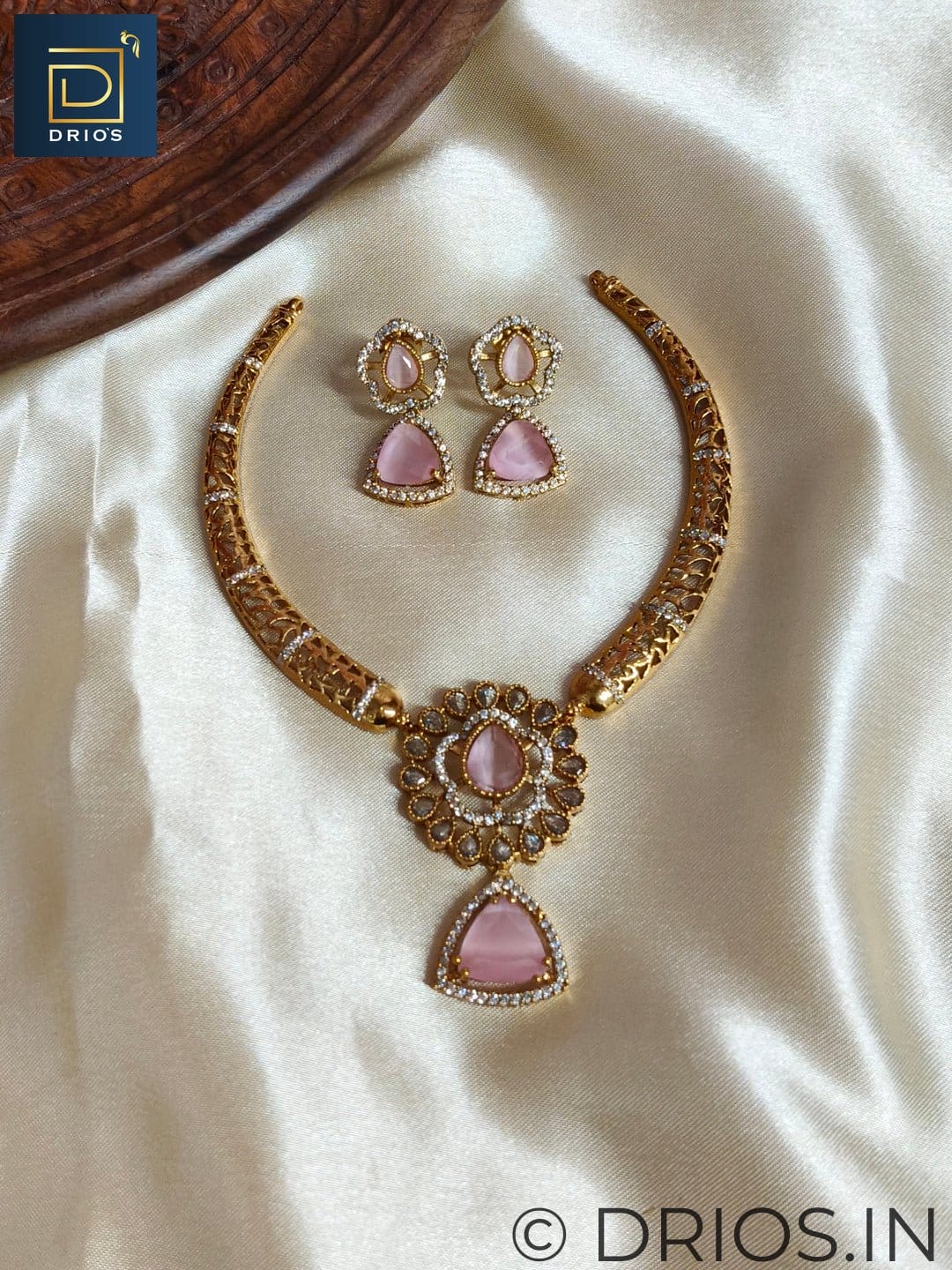 Brass jewellery set