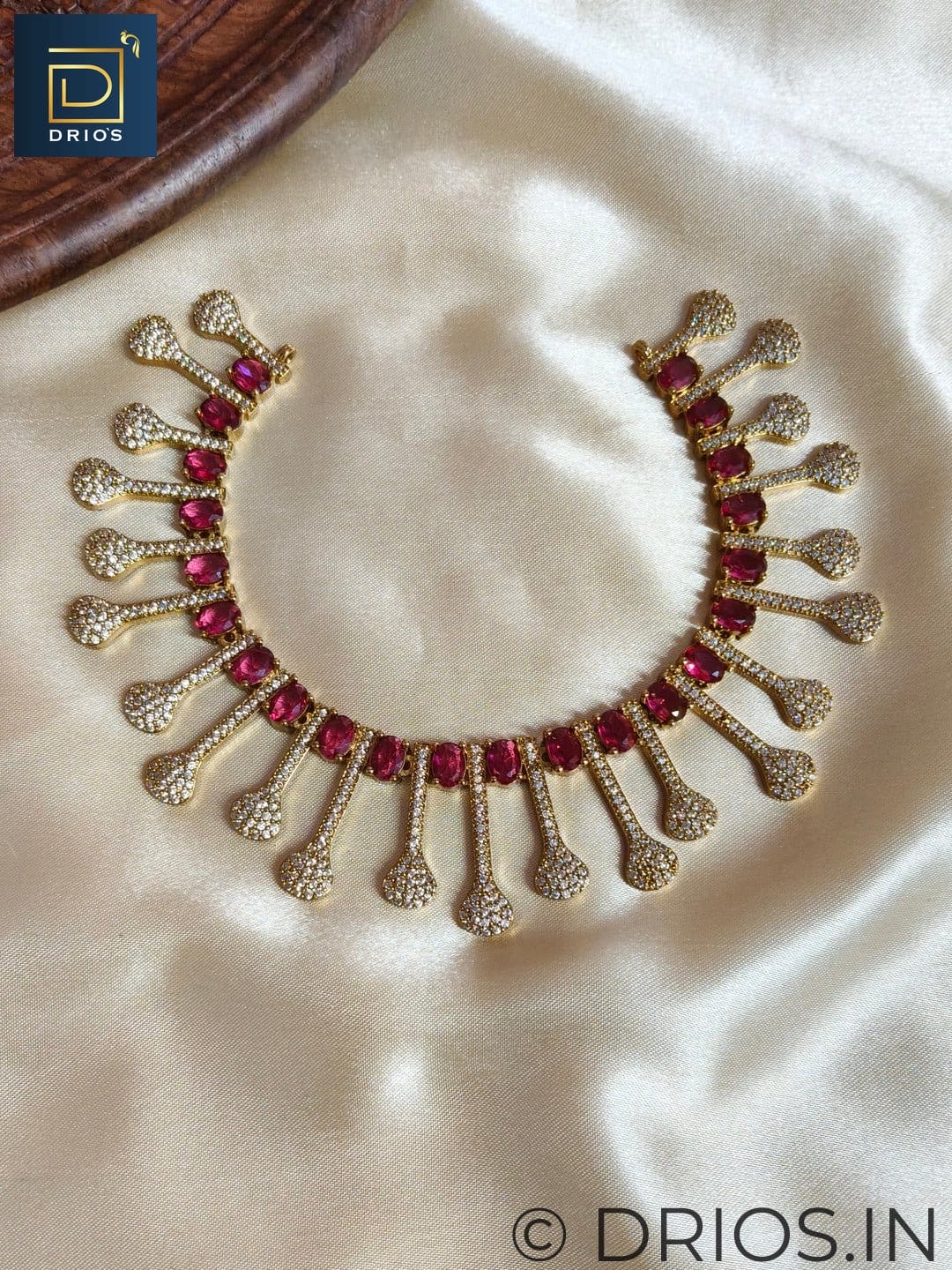 Regal Sparkle Necklace