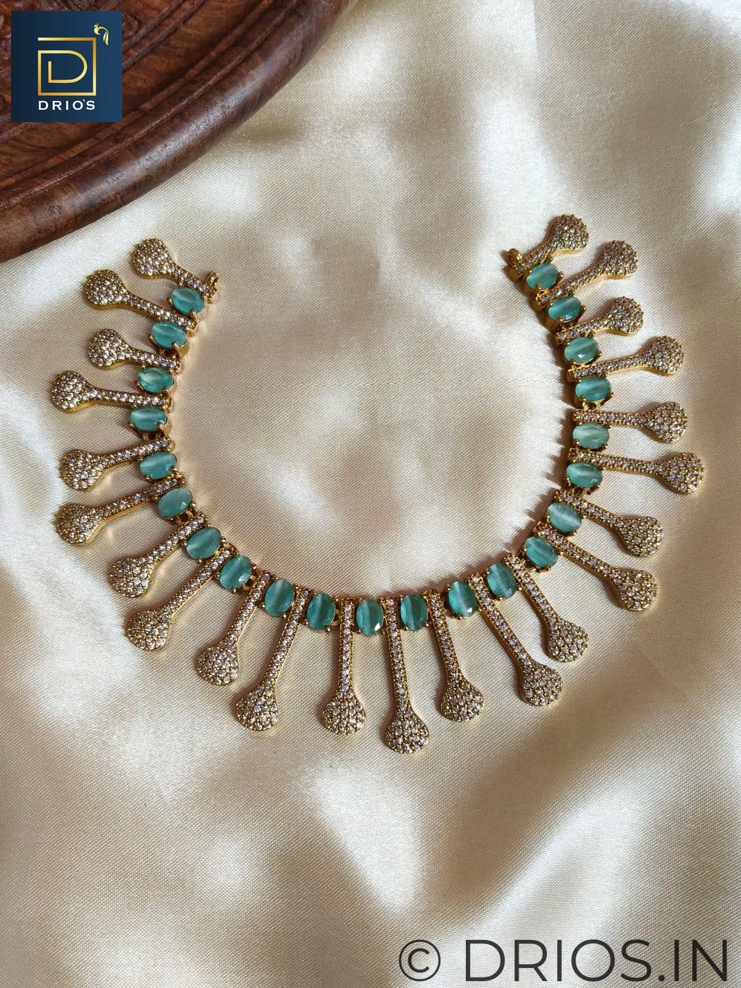 Regal Sparkle Necklace
