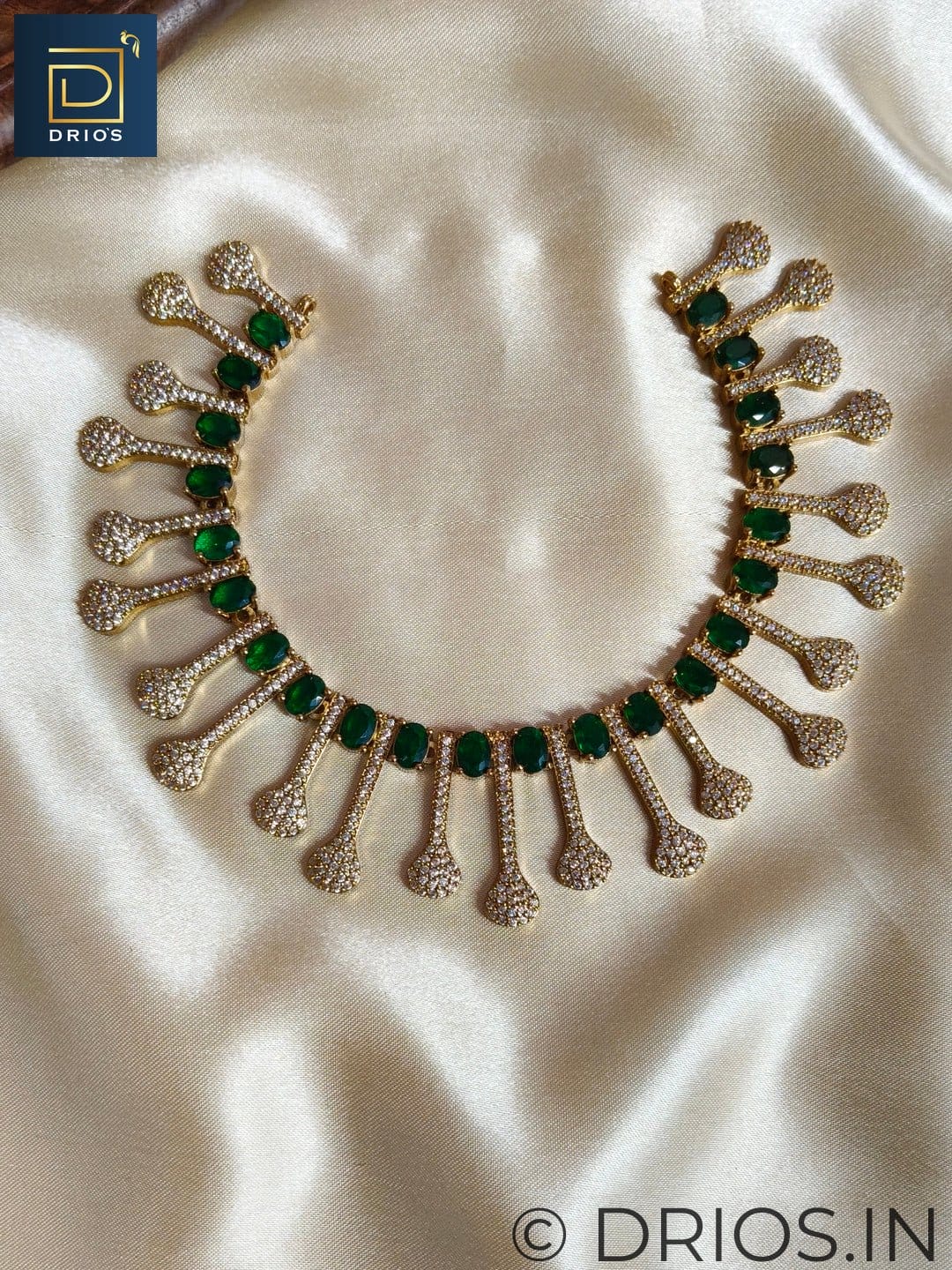 Regal Sparkle Necklace