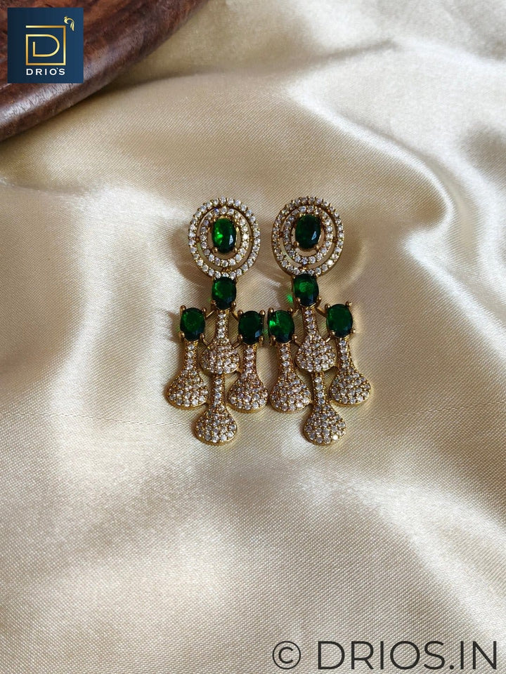 Regal Sparkle Necklace